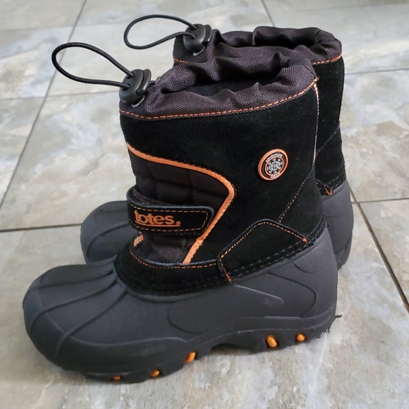 totes Other - Totes Snow Boots